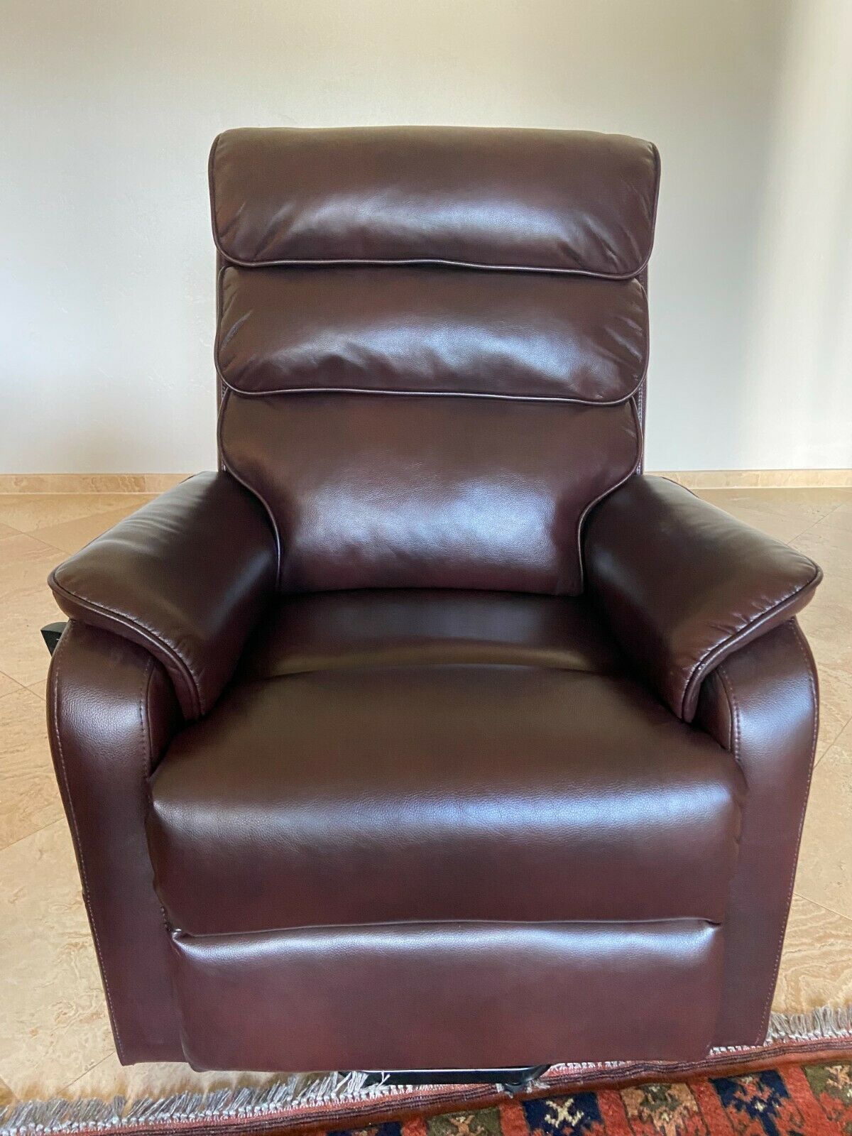 Brand New: Medical Lift Chair. Hand Held Control. Must Go Now! 7/30-7/31!